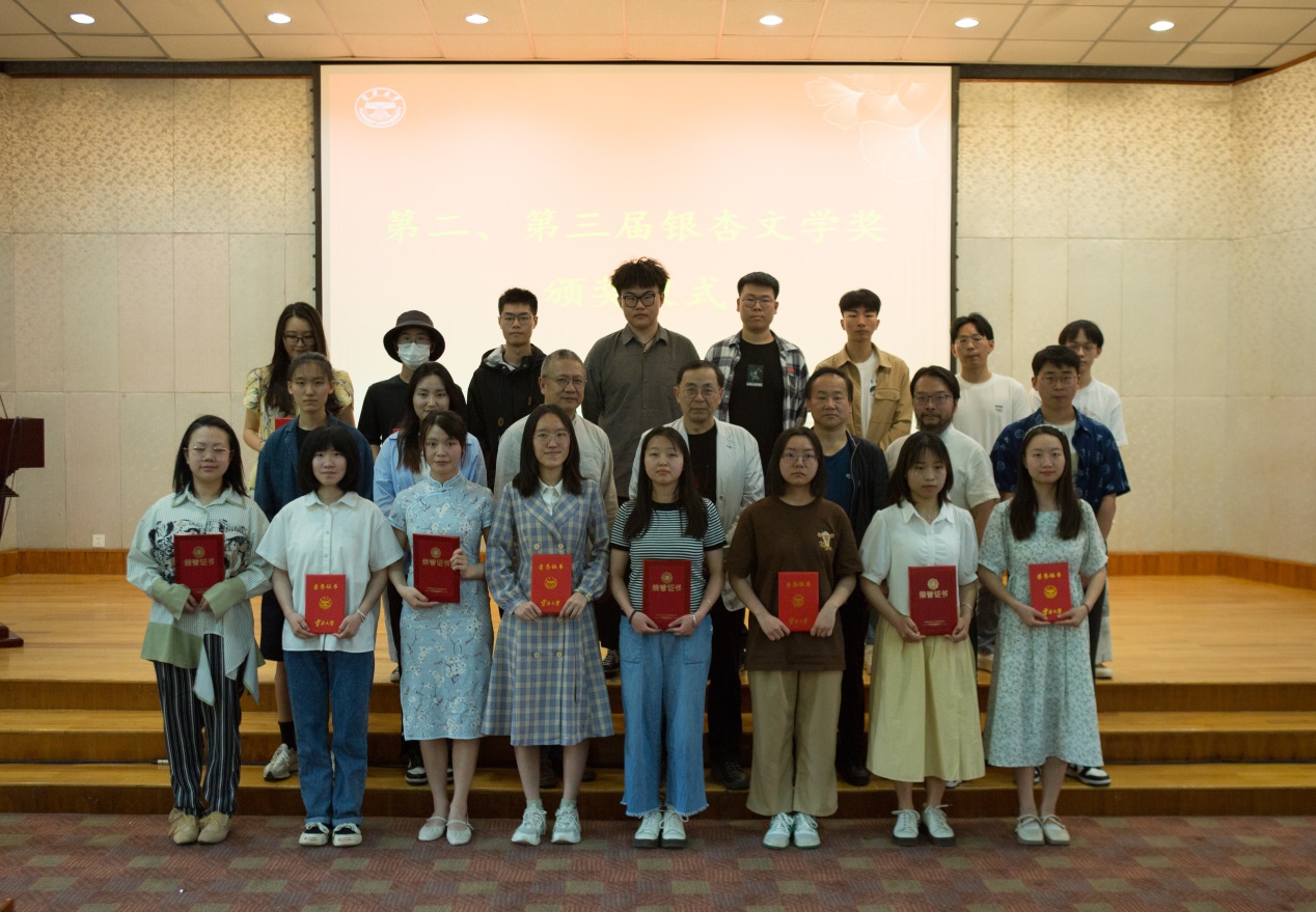 说明: C:\Users\Administrator\Desktop\4.17校庆周启动仪式（精修）\4.17校庆周启动仪式（精修）\TQ6A8407-11.jpg